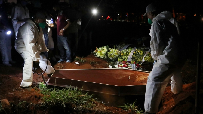 Brasil registra 46.860 novos casos de Covid-19, mais 990 mortes e 697.526 pacientes recuperados
