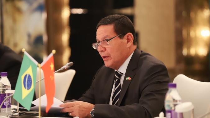 No Twitter, Mourão lança campanha de proteção da Amazônia