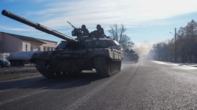Rússia alerta EUA contra envio de mais armas à Ucrânia
