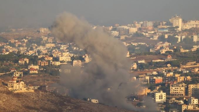 Hezbollah interrompe ataques, dizem fontes; Israel afirma que operações no Líbano continuam