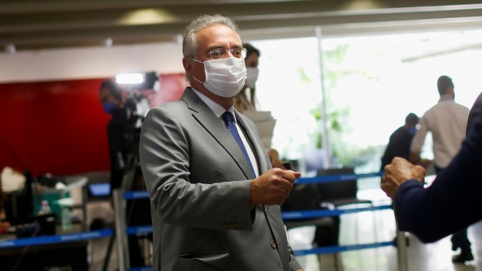 Reuters: PEC da intolerância, de Renan Calheiros, alcança assinaturas para tramitar no Senado