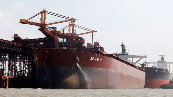 Importação de minério de ferro pela China tem mínima de 13 meses