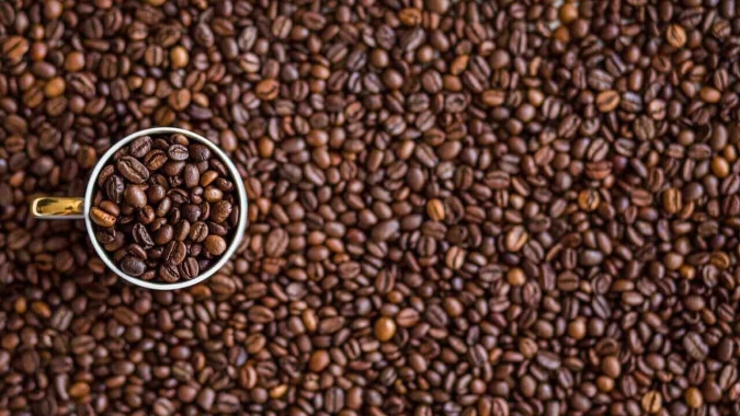 Café mantém alta no fechamento e exportação menor do Brasil sustenta preços no exterior