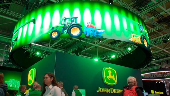 John Deere apresenta seu motor movido a etanol para máquinas agrícolas