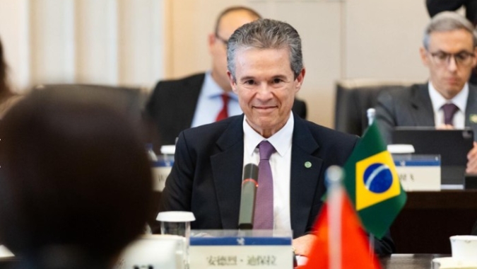 Brasil e China reforçam parceria estratégica e avançam em protocolo para exportação de miúdos suínos