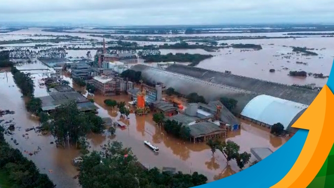 Em Carazinho (RS) a soja foi colhida, mas excesso de chuvas não deixa produtores chegarem às lavouras para checar estado do solo