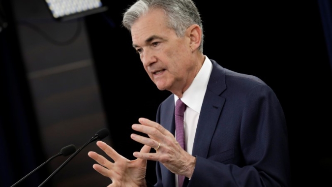 "Dor" de política monetária apertada e crescimento lento é necessária para vencer inflação, diz Powell