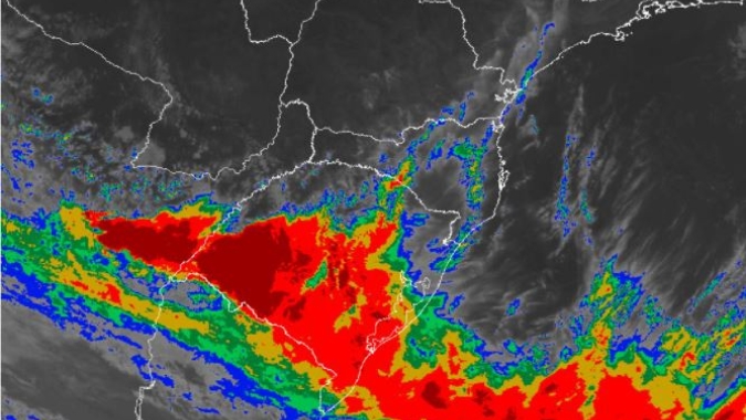 Frente fria avança e deixa Rio Grande do Sul em estado de alerta para chuvas intensas