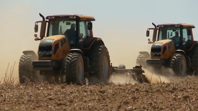 Venda de máquinas agrícolas e rodoviárias cai 8,4% em 2019, diz Anfavea