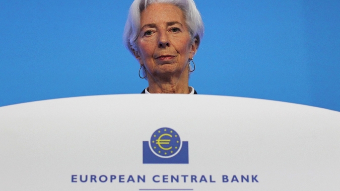 Inflação da zona do euro pode aumentar nos próximos meses, diz Lagarde
