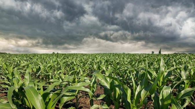 Chuva avança pelo Sul enquanto ar seco mantém alerta para o campo no restante do Brasil