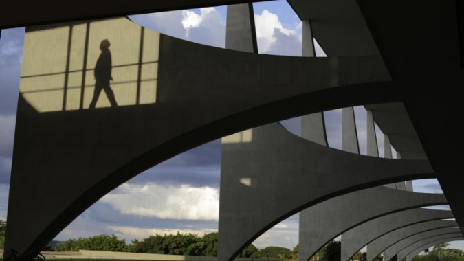 Valor do novo Bolsa Família só será definido no final de setembro, diz ministro Roma