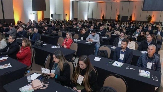 Conbrasul Ovos 2025 debate sanidade e negócios com ABPA, Naturovos e Moba