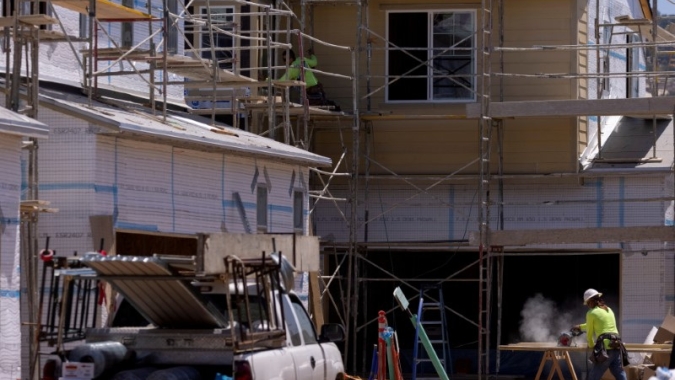 Início de construção de moradias unifamiliares nos EUA aumenta em abril
