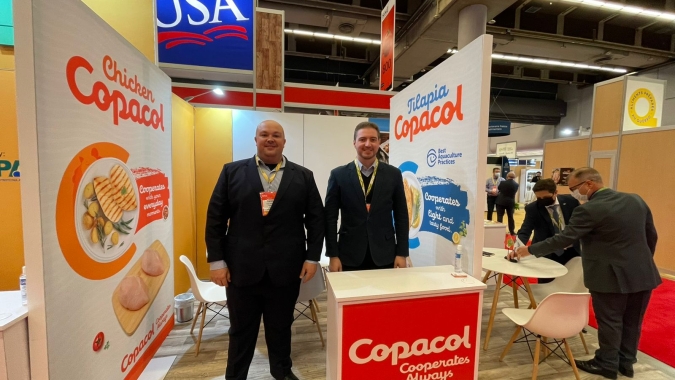 Com expansão produtiva, Copacol participa de feira no Canadá