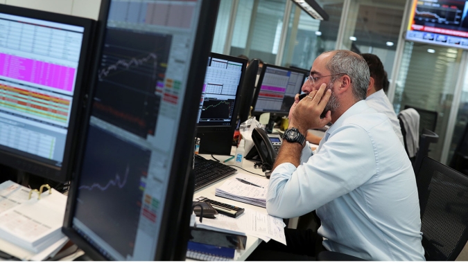 Índices de Wall Street recuam após colapso dos preços do petróleo nos EUA