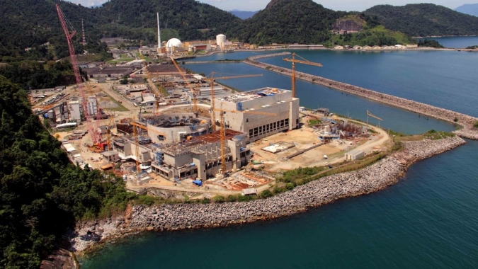 Eletrobras: Angra 3 tem contexto para avançar obras e operar em 2026