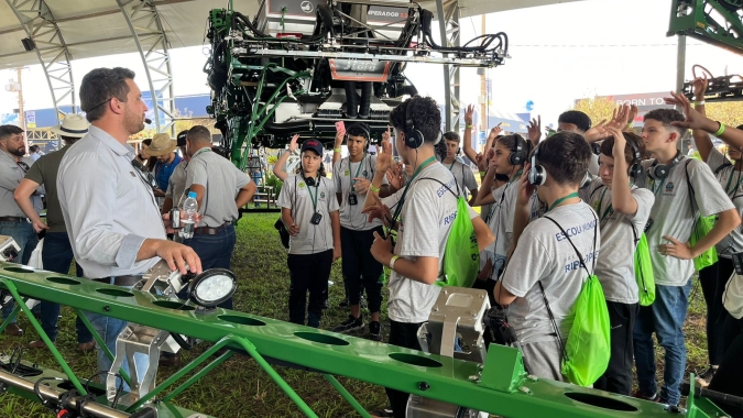De Olho no Material Escolar fará imersão nas práticas do setor rural com 2 mil estudantes da região durante a Agrishow 2024