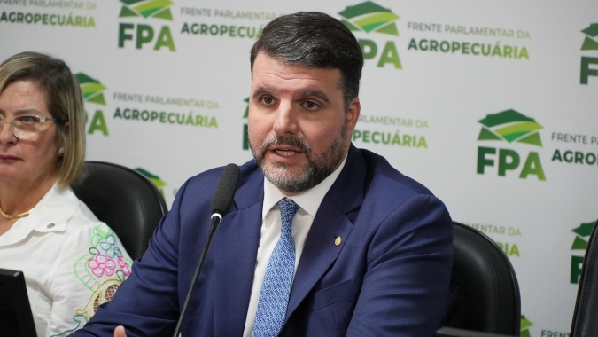 FPA alerta para "tempestade perfeita" no agro: sem crédito, seguro e alto endividamento