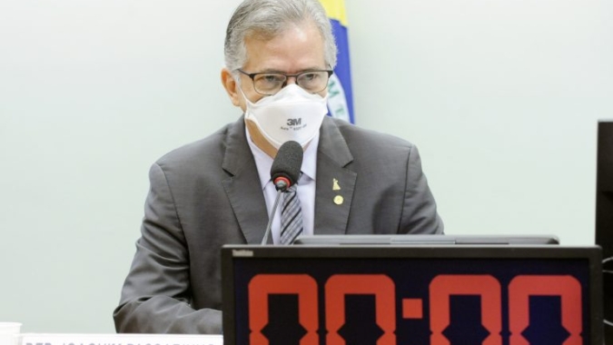 Comissão rejeita projeto que limita tributos sobre combustíveis para beneficiar consumidor