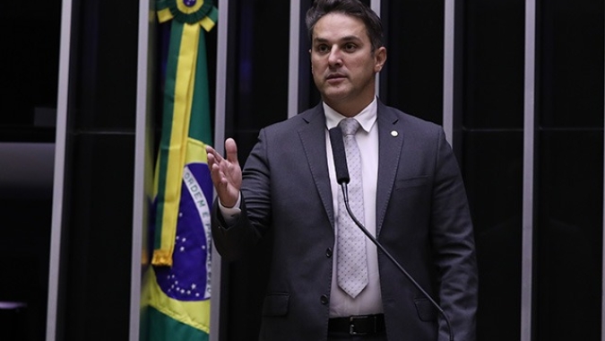 Deputado Federal Luciano Zucco (PL-RS) coleta assinaturas para CPI do Arroz