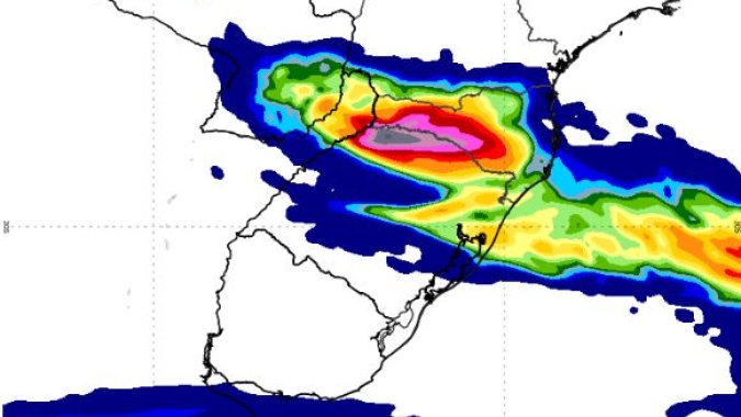 Nova frente fria leva muita chuva ao Sul do Brasil; atenção no RS