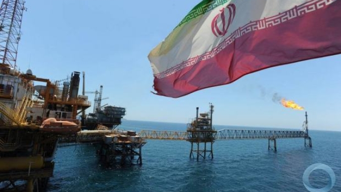 Preços do petróleo sobem com a escalada do conflito entre Israel e Irã
