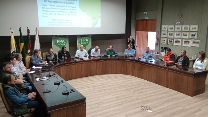 Reunião em Lajeado/RS discute ações emergenciais para agricultores atingidos pela enchente