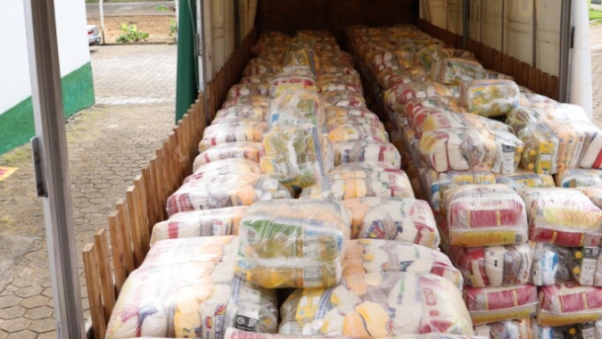 Cooperativas do ES doam 800 cestas básicas para municípios baianos atingidos pelas chuvas