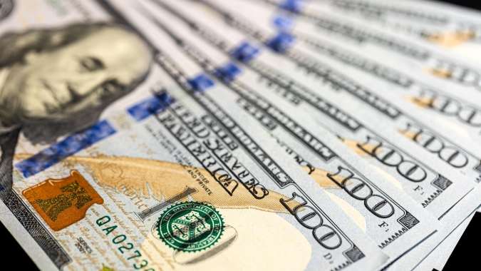 Leilão de swap reverso do BC facilita redução de posições compradas em dólar