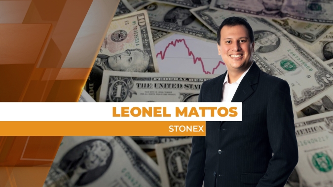 Dólar sobe enquanto mercado acompanha informações sobre as taxas dos Estados Unidos