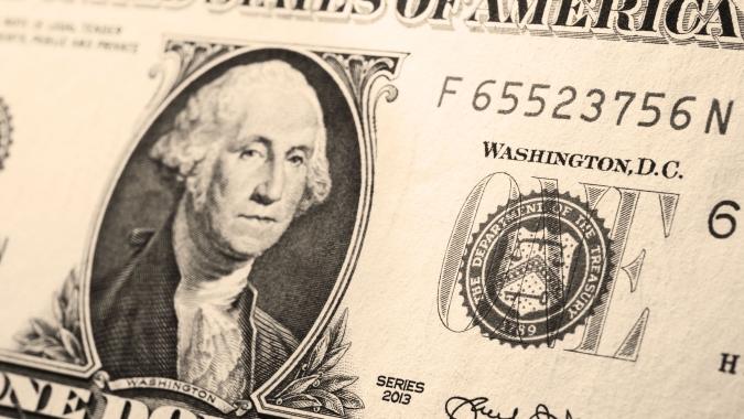 Dólar dispara mais de 1% após Trump indicar que anunciará tarifa sobre o Brasil