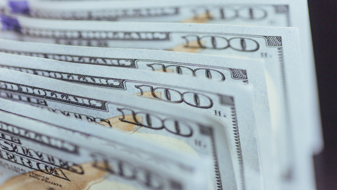 Dólar fecha estável no Brasil com mercado atento à disputa tarifária