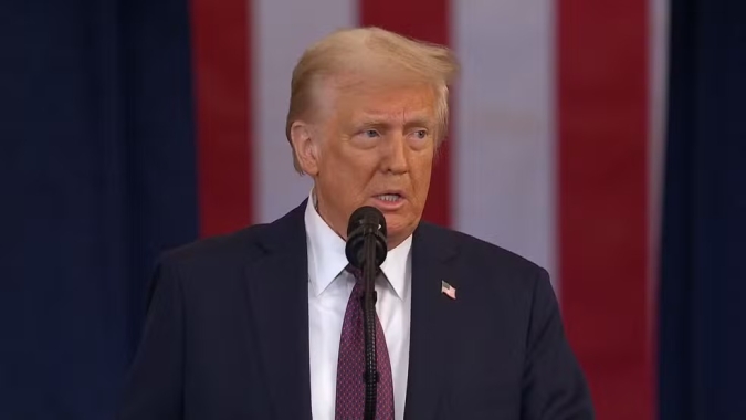 Trump anunciará investimento de até US$500 bi do setor privado em infraestrutura de IA, dizem fontes