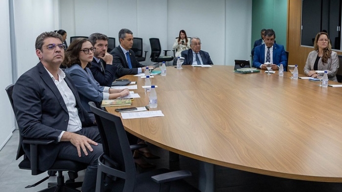 Presidente da CNA se reúne com diretor-geral do IICA