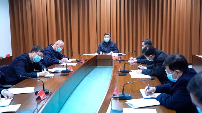 China troca governo da província de Hubei, epicentro de surto viral; em SP três novos casos