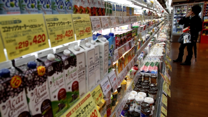 Preços ao consumidor no Japão voltam a cair em março