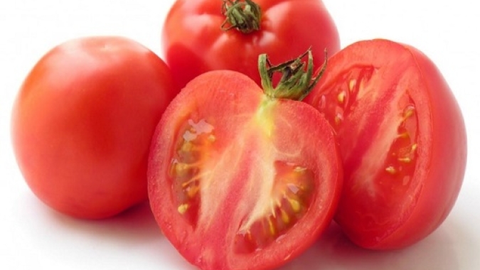 Tomate/Cepea: Colheita se intensifica, e preços caem com força no atacado