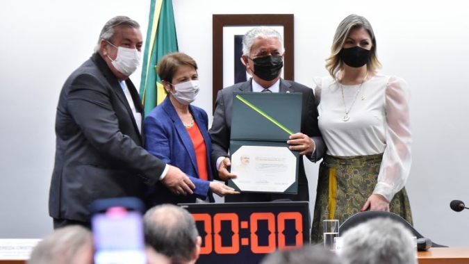 Câmara premia ministra da Agricultura e outras personalidades do agro brasileiro