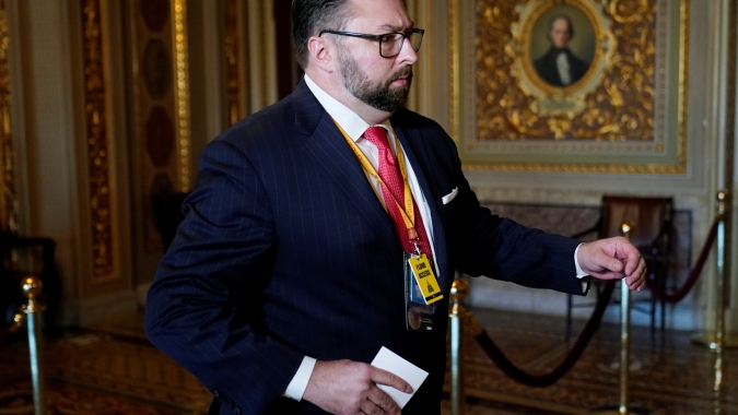 PF detém ex-assessor de Trump em Brasília no inquérito de atos antidemocráticos