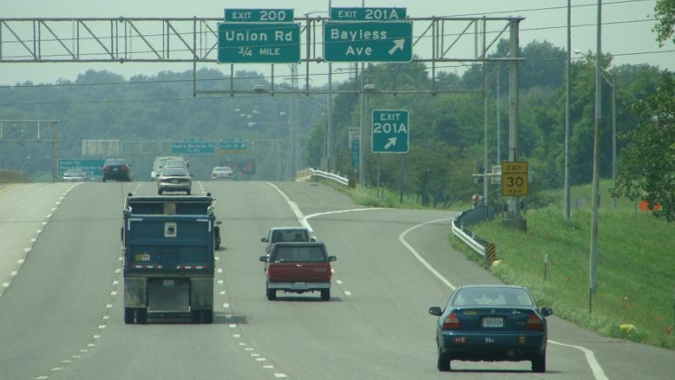 Ministro da Justiça anuncia normalização da circulação nas rodovias