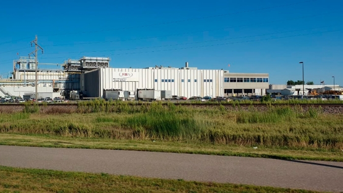JBS reabre unidade nos EUA apenas para abater porcos, sem produção de carne