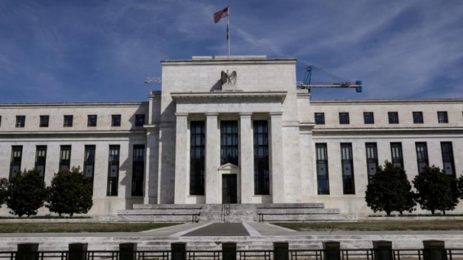 Fed deve continuar com aumentos agressivos no juro após alta da inflação em agosto