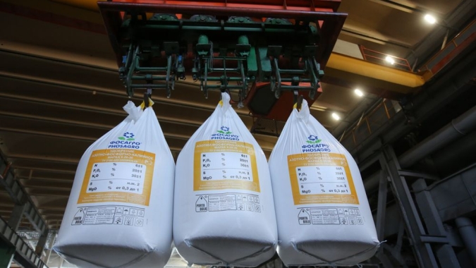 Rússia limita exportações de fertilizantes e agrava crise de oferta dos insumos