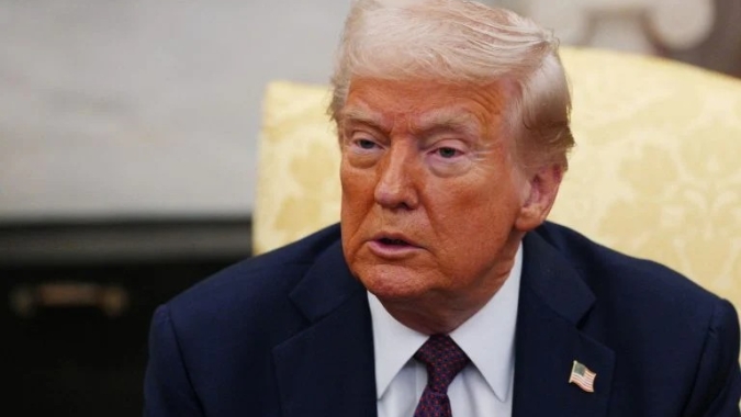 Trump diz que não haverá acordo com Irã que não seja "rendição incondicional"