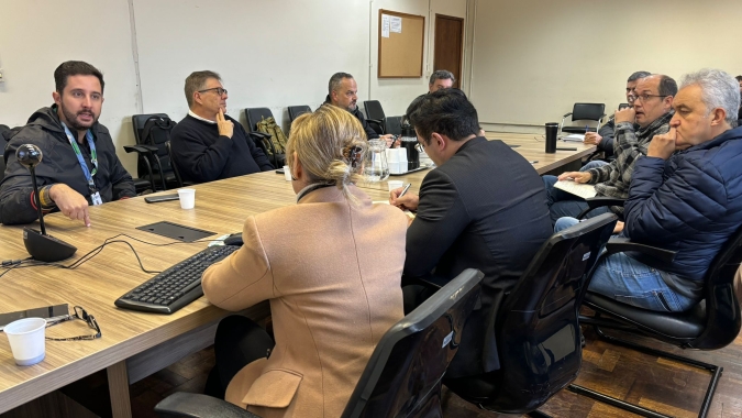 Grupo de Trabalho discute ações para prevenção e monitoramento da nova vespa-da-madeira