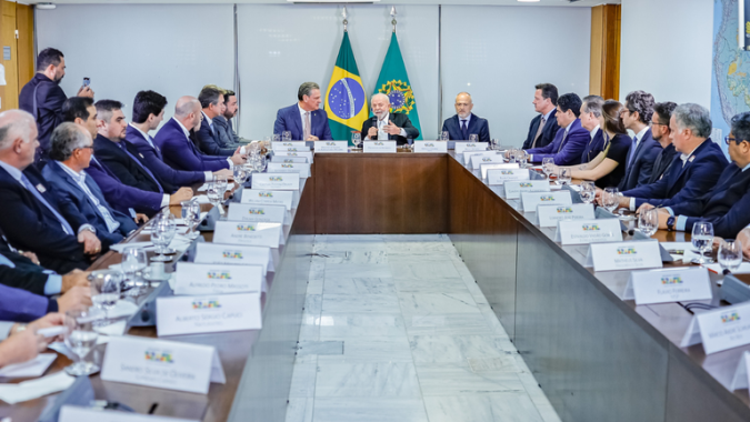 Governo Federal organiza doação de 2 milhões de quilos de carne para famílias do Rio Grande do Sul