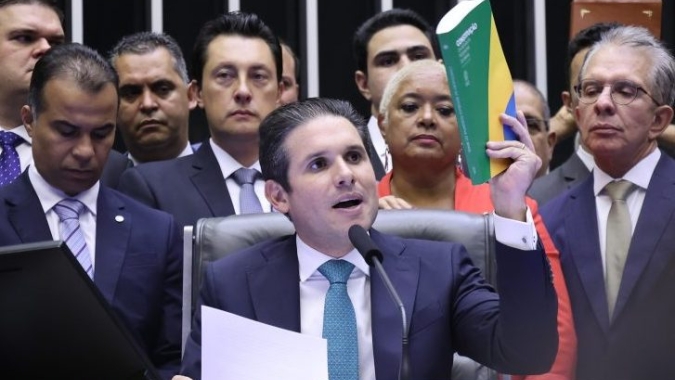 Motta afirma que vai pautar com urgência projeto que susta decreto do IOF