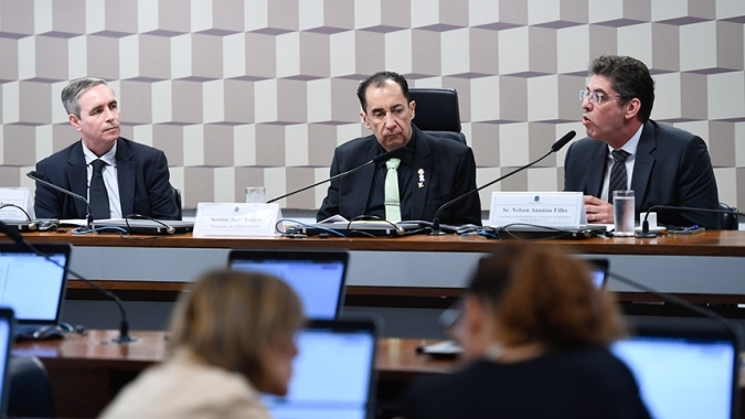 Setor agrícola pode contribuir para o mercado de ativos ambientais, dizem debatedores