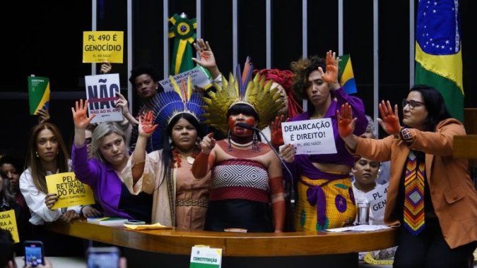 Agência Câmara: Deputados contrários ao marco temporal das terras indígenas alertam sobre danos ambientais